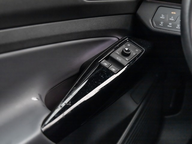 Volkswagen ID.4 IQ.Drive Pure