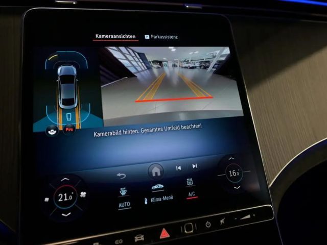 Mercedes-Benz EQE 300 AMG Line Sedan