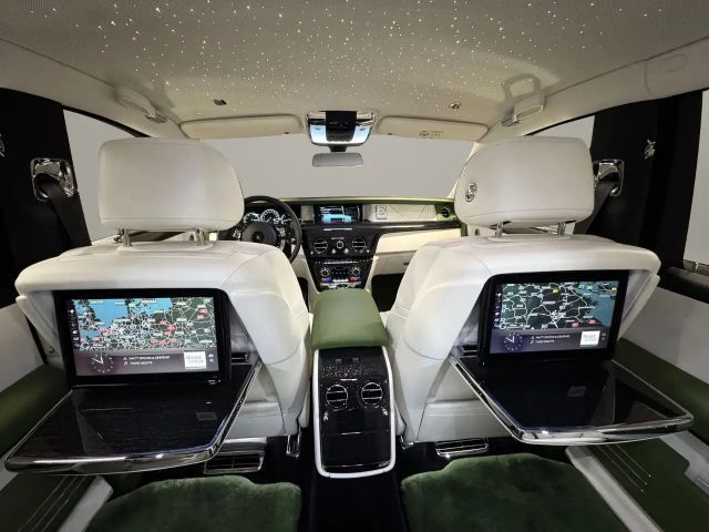 Rolls-Royce Phantom Extended (EWB) "The Connoisseur"