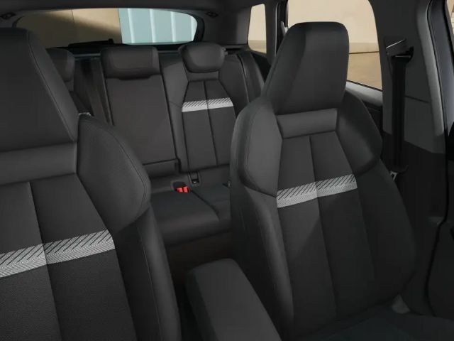 Audi Q4 e-tron 45 / Navi pro, Standklima, AR-HuD, LED