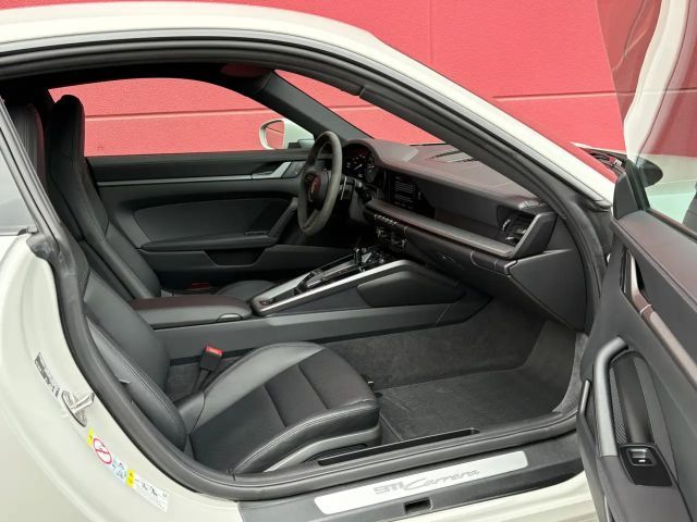 Porsche 911 992 Carrera Coupé