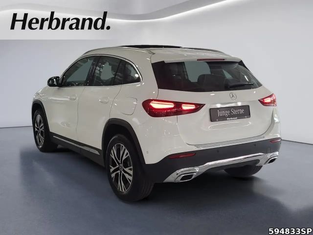 Mercedes-Benz GLA 180 Progressive