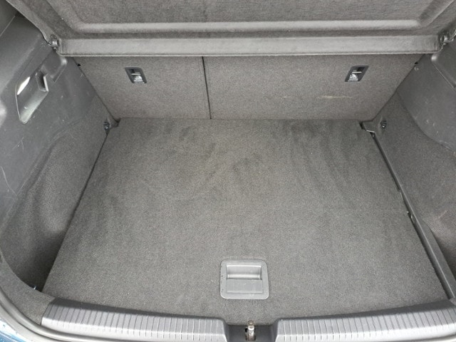 Cupra Born Born NAV KAM ACC 19' GJ-REIF 4xKAM LED PDC SHZ