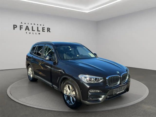 BMW X3 xDrive30e