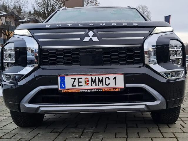 Mitsubishi Outlander 4WD PHEV