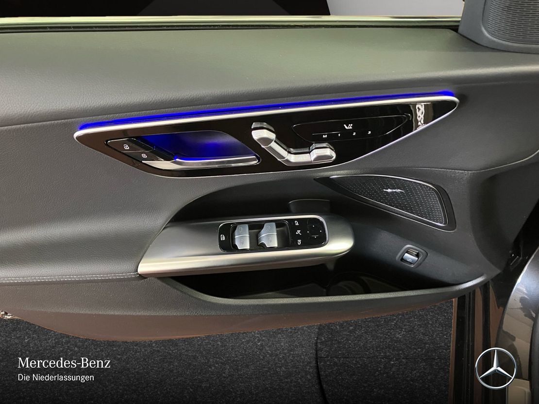 Mercedes-Benz C 180 Sedan