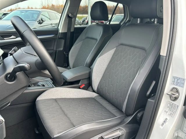 Volkswagen Golf 1.5 TSI DSG