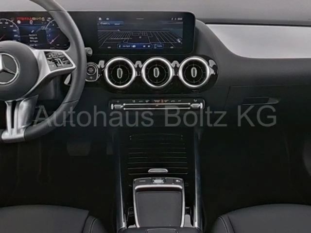 Mercedes-Benz GLA 200 Progressive