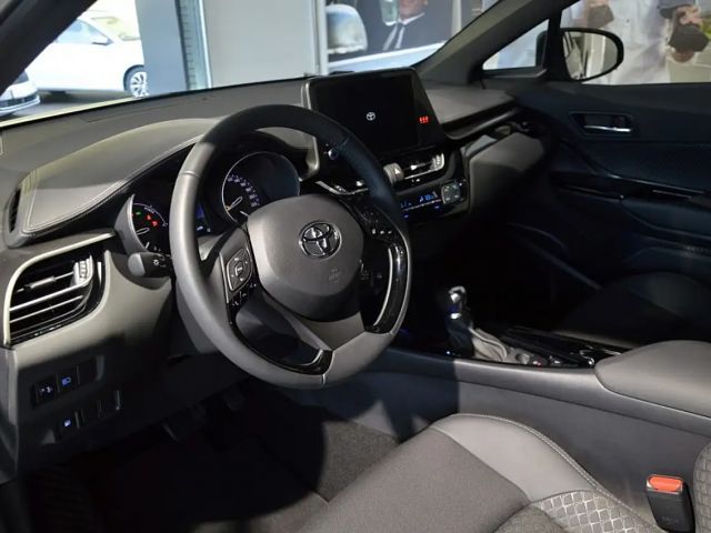 Toyota C-HR Active Hybride
