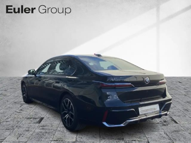 BMW 740 740d M-Sport Sedan xDrive