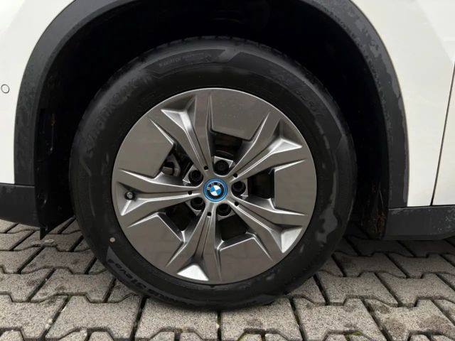 BMW iX1 xDrive