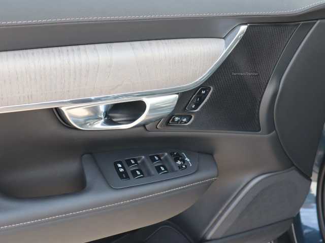 Volvo V90 Cross Country AWD Plus