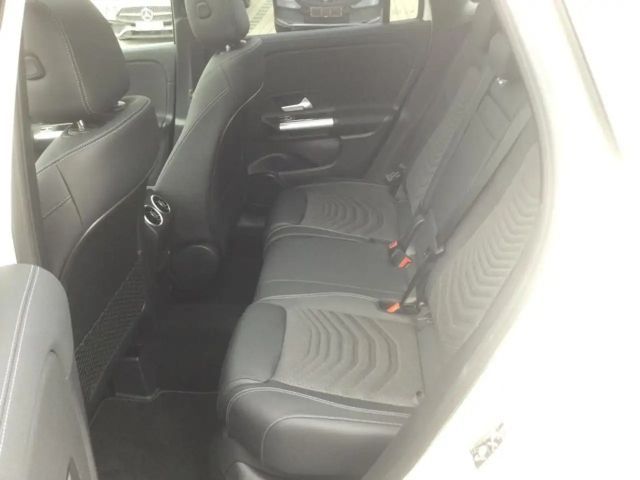 Mercedes-Benz GLA 200 Progressive