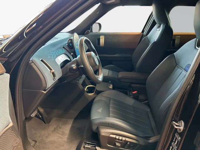 MINI Cooper Countryman Countryman C Essential Trim