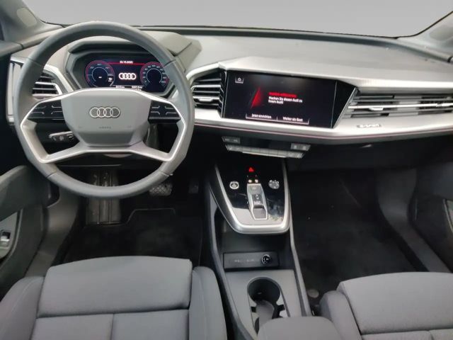 Audi Q4 e-tron 45 AHK SHZ Sportsitze