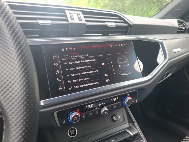 Audi Q3 35 TFSI S-Line