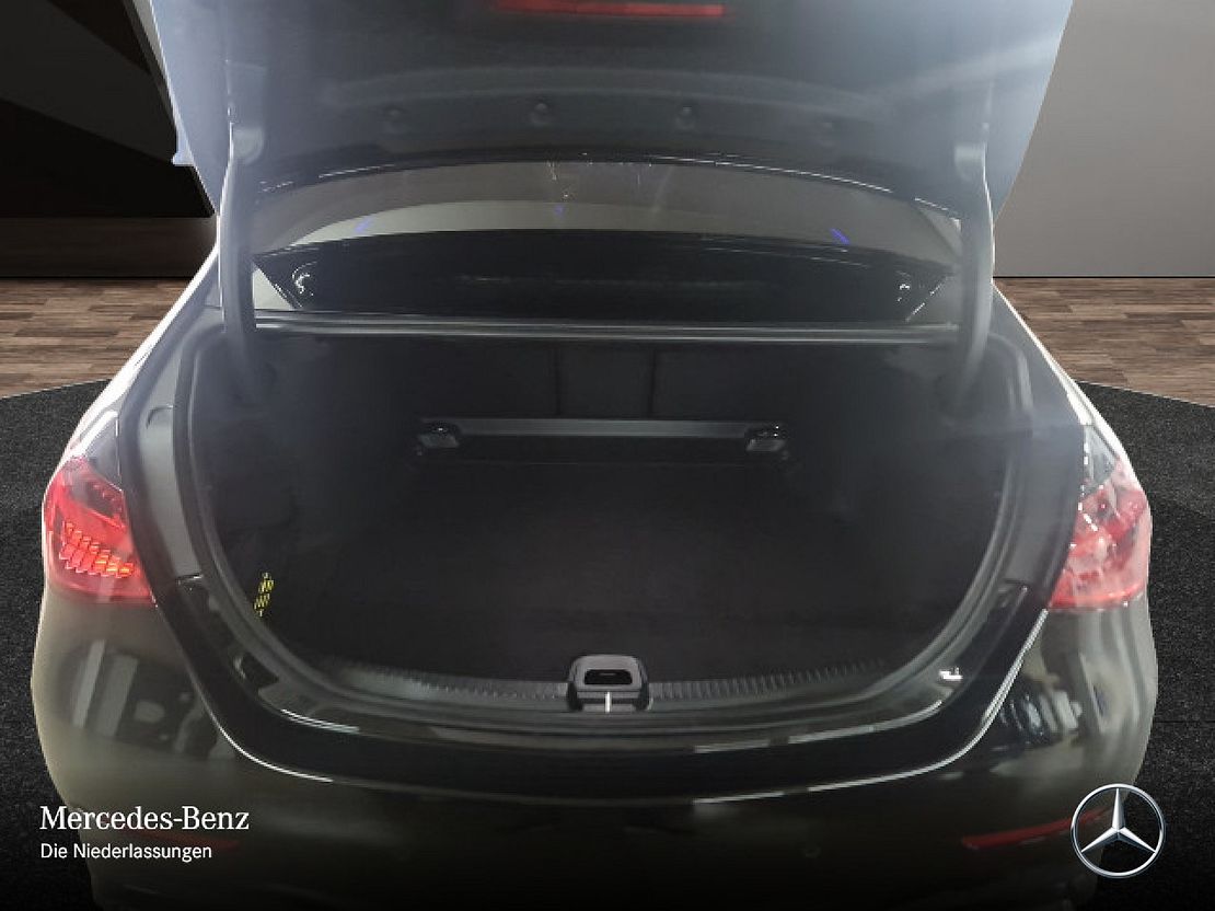 Mercedes-Benz C 180 Sedan