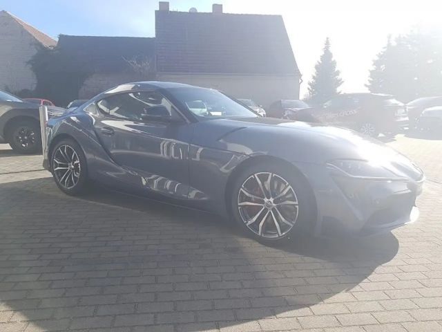 Toyota Supra Dynamic GR