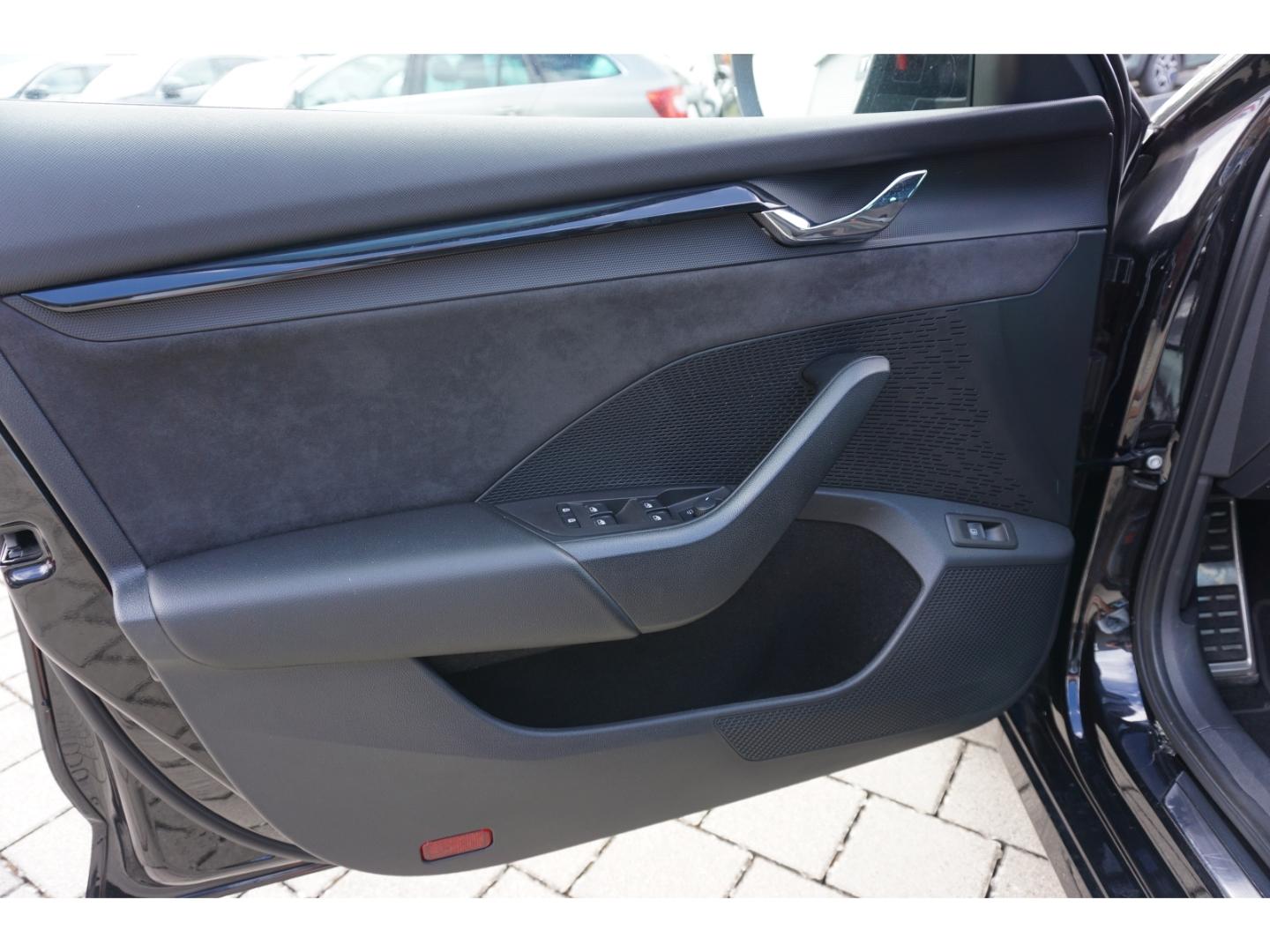 Skoda Octavia 1.4 TSI Combi RS iV