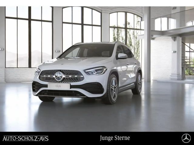 Mercedes-Benz GLA 200 AMG Line Guard