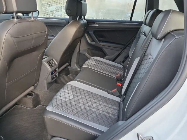 Volkswagen Tiguan 1.5 TSI DSG R-Line