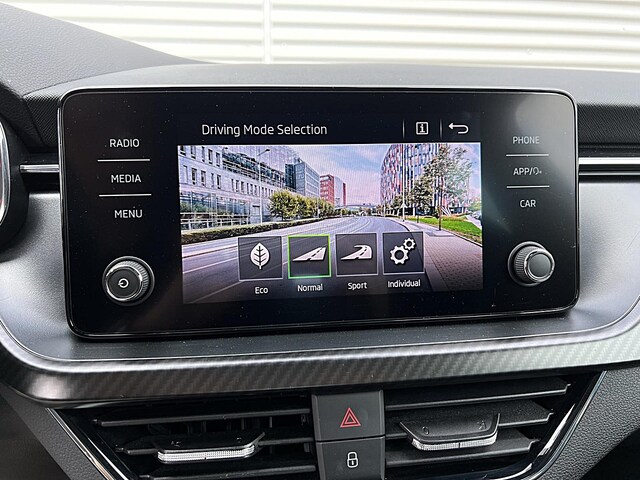 Skoda Kamiq 1.0 TSI Monte Carlo