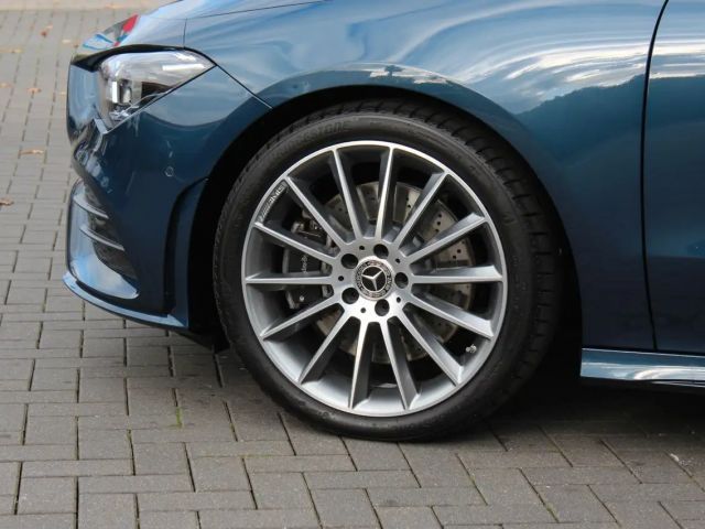 Mercedes-Benz CLA 250 AMG Line