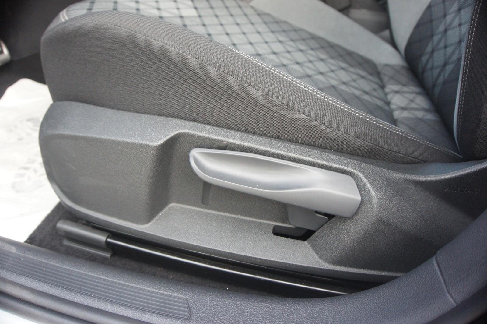 Volkswagen Taigo 1.0 TSI R-Line