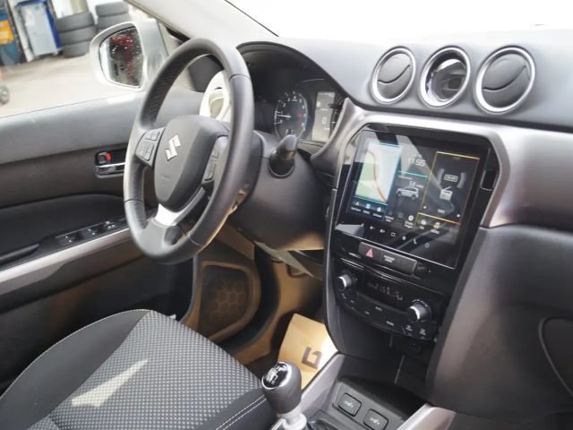 Suzuki Vitara AllGrip Hybrid Shine