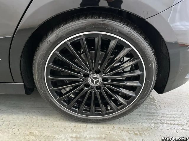 Mercedes-Benz A 180 AMG Line