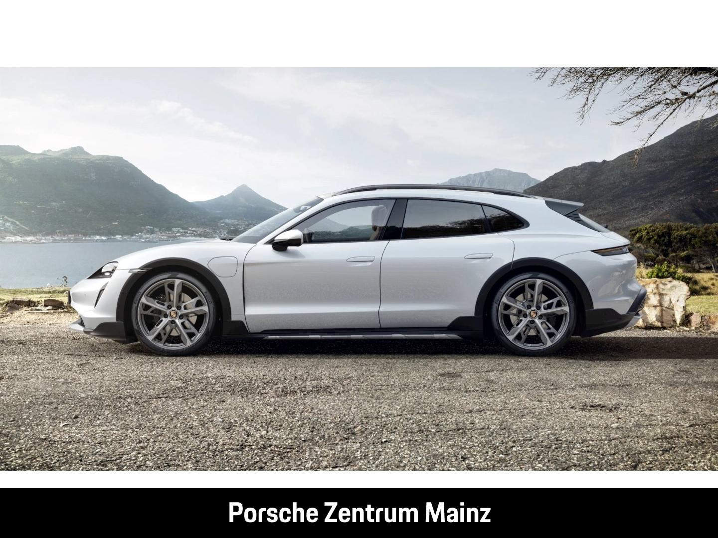 Porsche Taycan 4 Cross Turismo