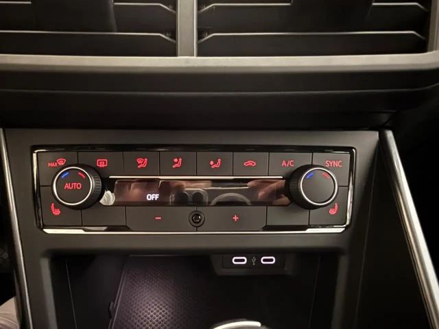 Volkswagen Polo 1.0 TSI DSG Highline