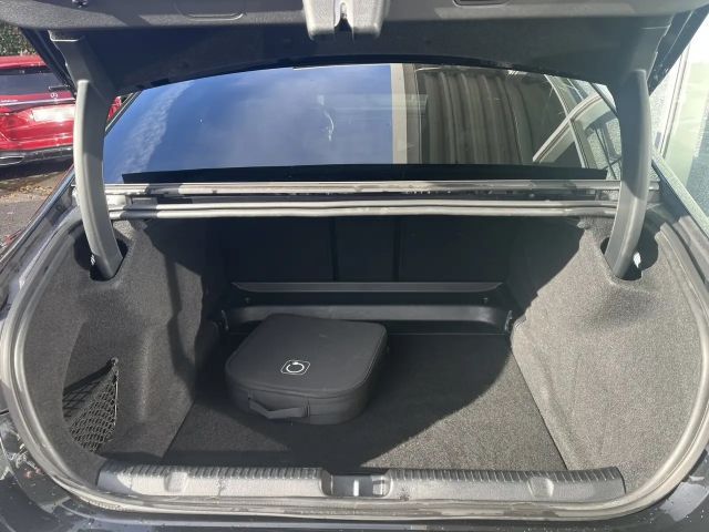 Mercedes-Benz EQE 350 4MATIC AMG Line Sedan