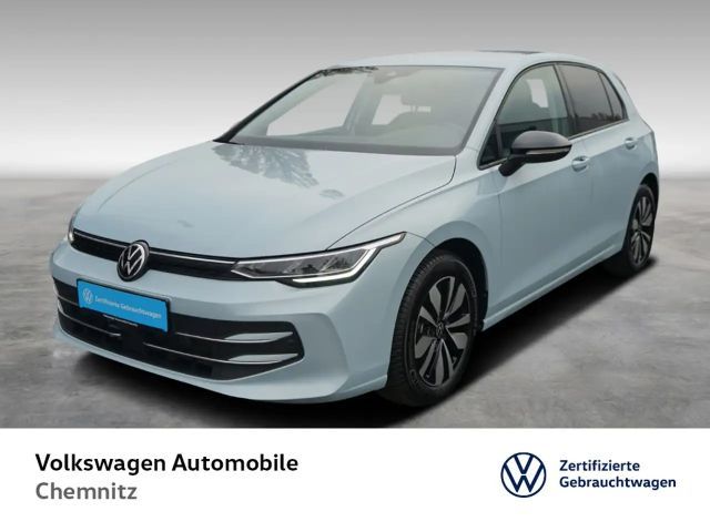 Volkswagen Golf 1.5 eTSI Golf VIII