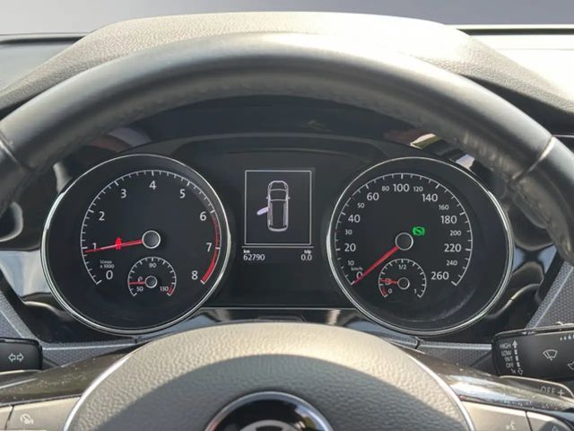 Volkswagen Touran 1.5 TSI DSG