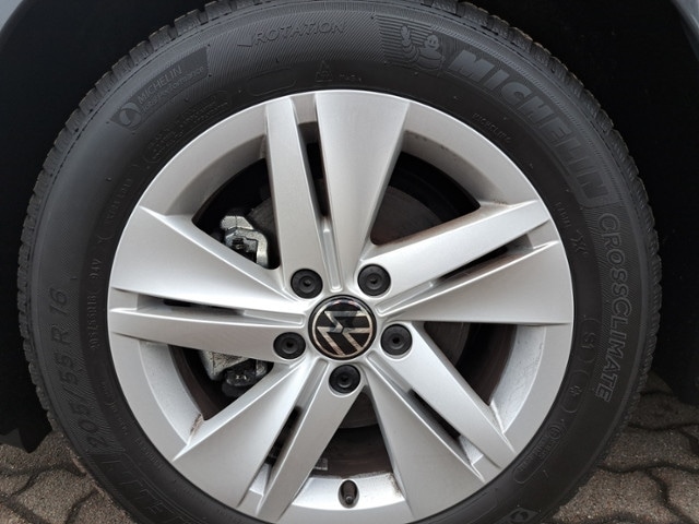 Volkswagen Golf 1.5 eTSI DSG Golf VIII Life