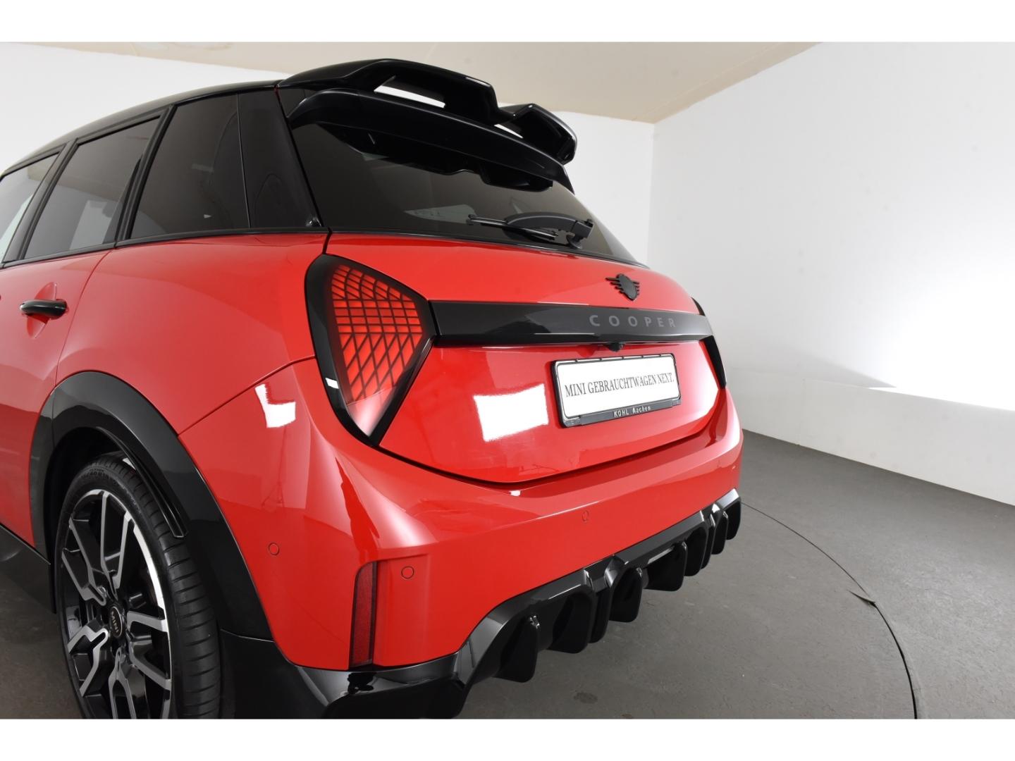 MINI Cooper John Cooper Works