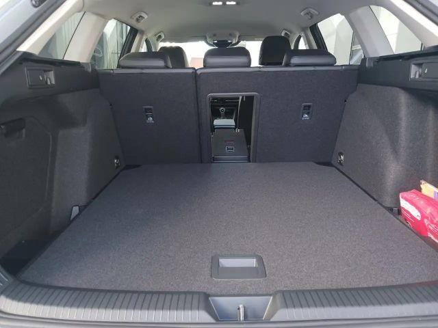 Volkswagen Golf 1.5 TSI Business Life Variant