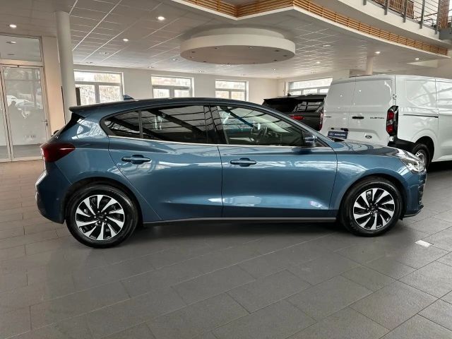 Ford Focus Limited Titanium