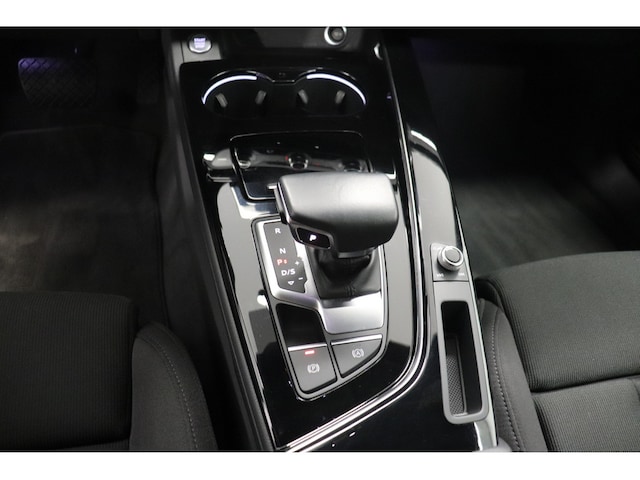 Audi A4 40 TFSI Avant S-Tronic