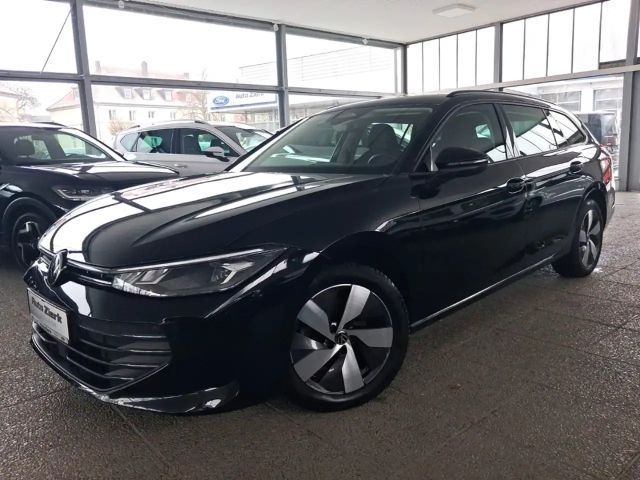 Volkswagen Passat 1.5 eTSI DSG Variant