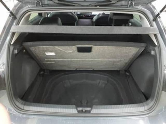 Volkswagen Golf 1.5 eTSI DSG