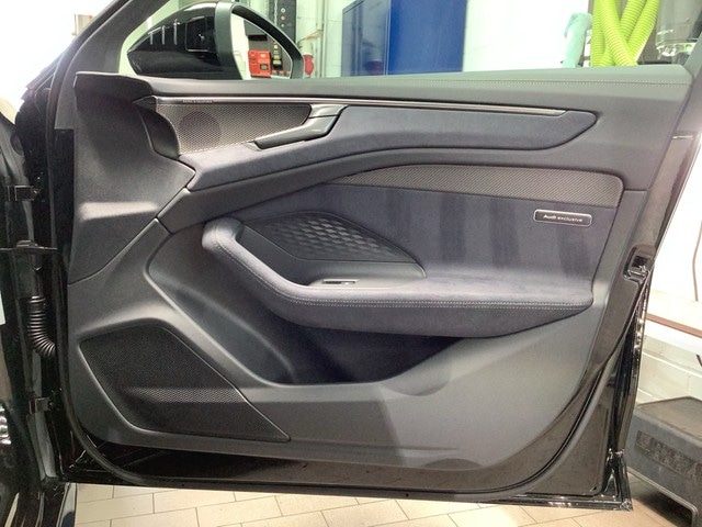 Audi A6 e-tron Avant Quattro