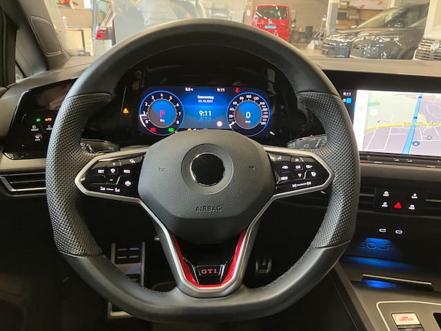 Volkswagen Golf 2.0 TSI DSG Golf VIII