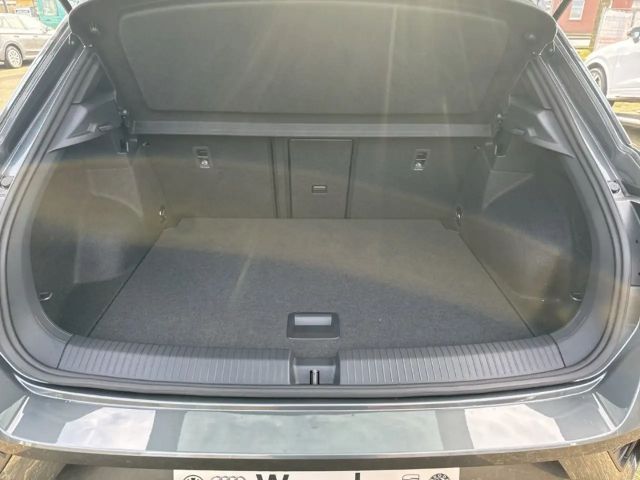 Volkswagen T-Roc 1.5 TSI DSG R-Line