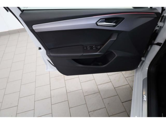 Seat Leon 1.5 eTSI FR-lijn Sportstourer