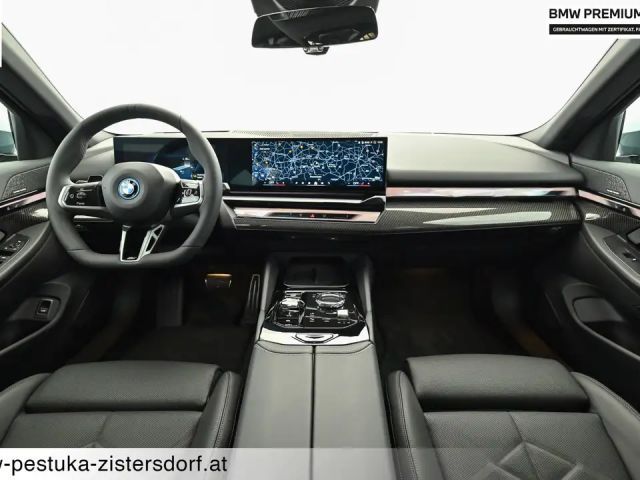 BMW i5 eDrive40