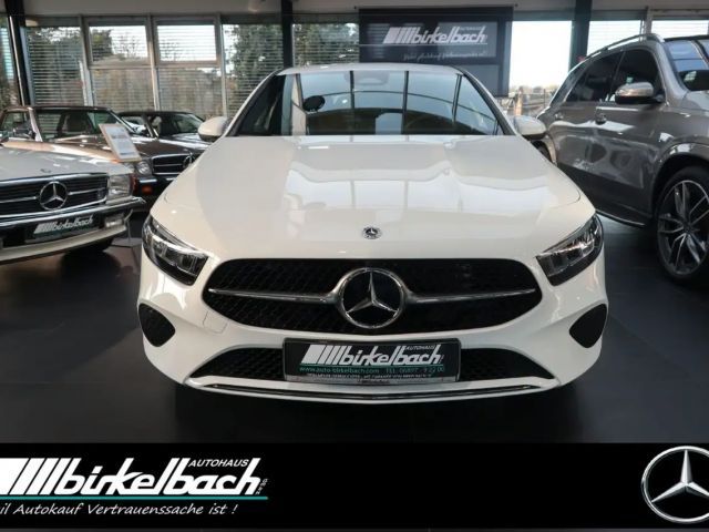 Mercedes-Benz A 200 Progressive