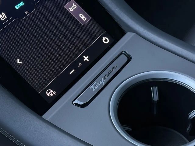 Porsche Taycan 4S Cross Turismo