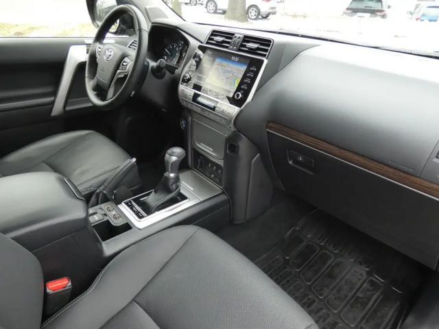 Toyota Land Cruiser 2.8 "Executive" #4WD #AHK #LEDER #JBL #SHZ